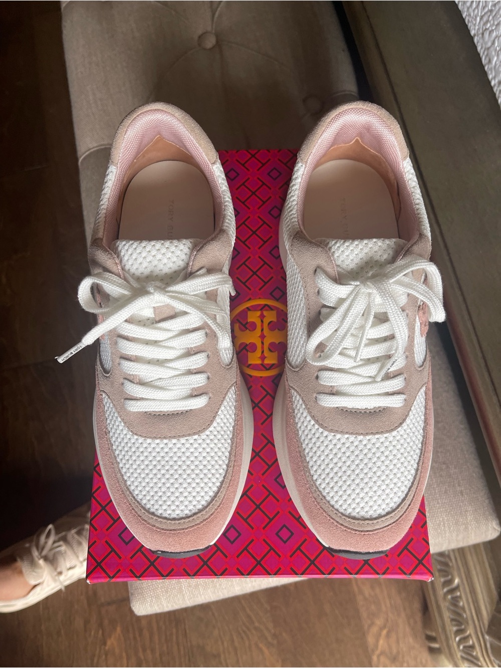 Tory Burch Kick Trainer Sneakers, New Ivory/Malva Women’s SZ 7 - Picture 3 of 9